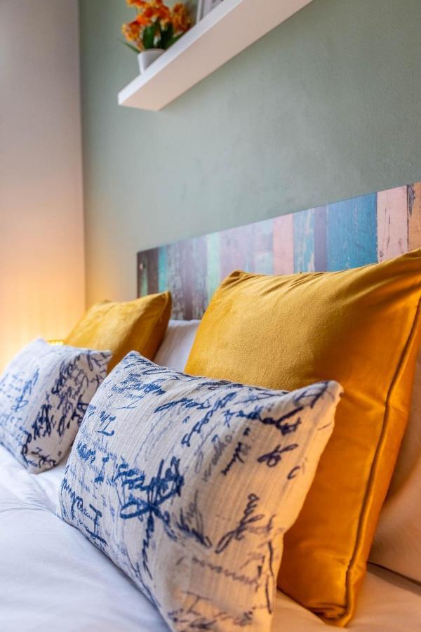 Slava Luxury Suite Seville Exterior photo